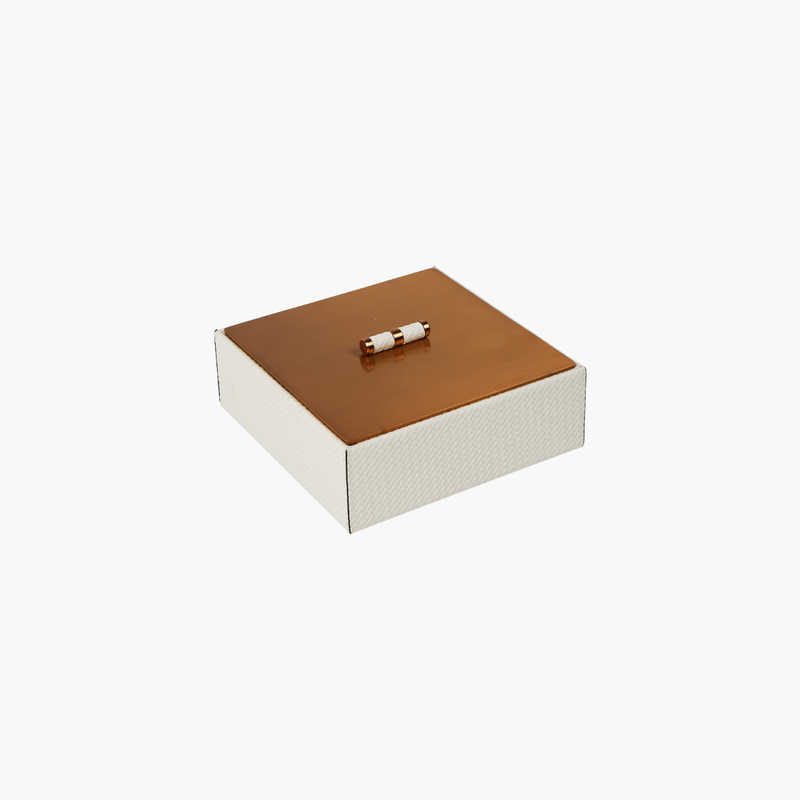 Kare Deri Kutu Beyaz 18X18X5.5cm